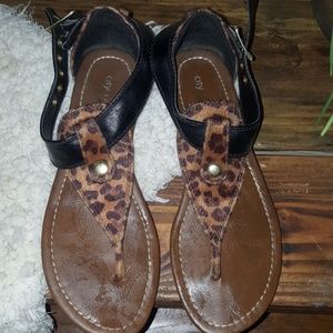 Very boho leopard sandle